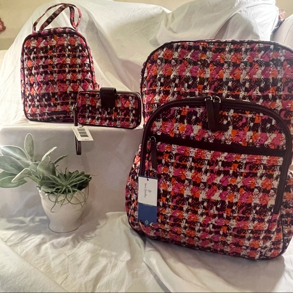 Vera Bradley Handbags - 3 pc NWT Vera Bradley backpack, lunch & wristlet
